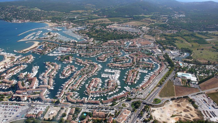 Порт «Порт-Гримо», Франция 